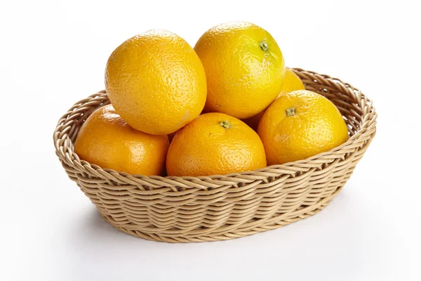 Cesta de naranjas — Foto de Stock