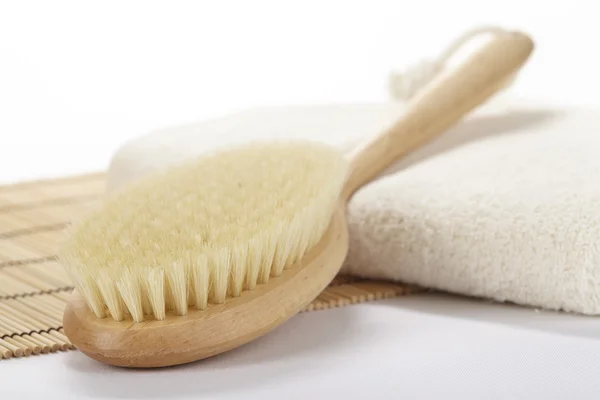 Wellness - bathbrush en handdoek — Stockfoto