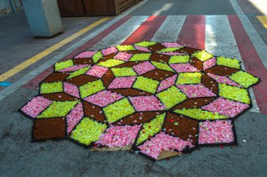 Alfombras de Flores naturales on el festival de Corpus Christi, Arbcies, Espaa, 2021