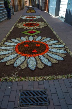 Alfombras de Flores naturales on el festival de Corpus Christi, Arbcies, Espaa, 2021