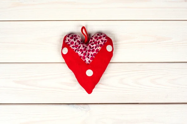 Kırmızı kalp simgesi el yapımı — Stok fotoğraf