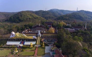 Wat phra that suthon mongkol keeree in air view, Phrea state, Tayland.