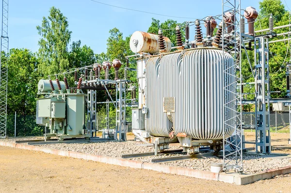 Bobinas de enfriamiento en central eléctrica — Foto de Stock