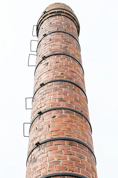 Antigua chimenea de ladrillo —  Fotos de Stock