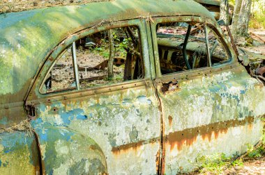 eski araba mezarlığı