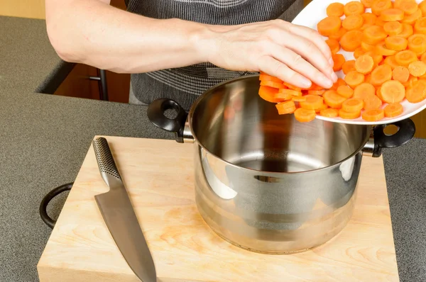 Carote in padella — Foto Stock