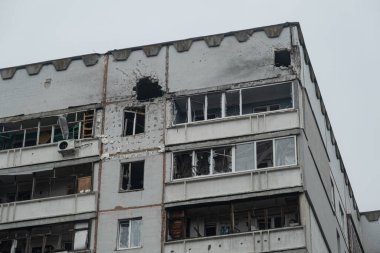 Ukrayna 2022 'de savaş. Kharkiv Ukrayna 'daki Rus füzeleri sonrasında yıkıldı, bombalandı ve yakıldı. Rus saldırganlığı. Rus saldırısı Ukrayna 'da. Rusya Ukrayna 'yı bombalıyor