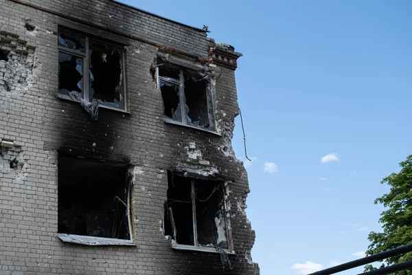 Oorlog Oekraïne 2022 Vernietigd Gebombardeerd Verbrand Woongebouw Russische Raketten Kharkiv — Stockfoto