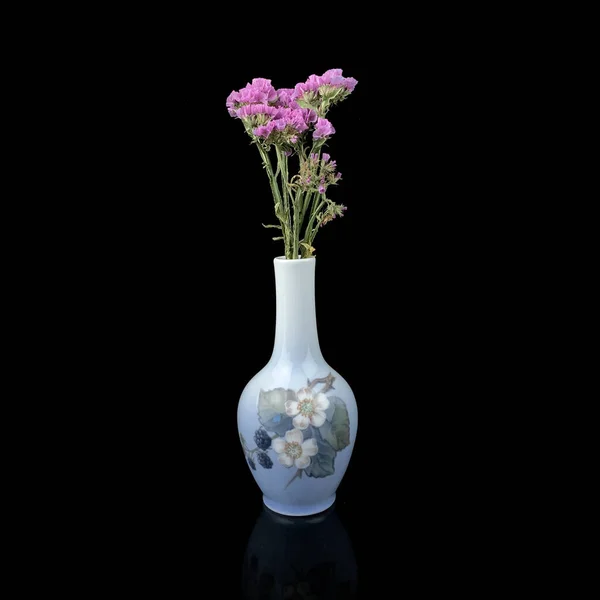 Vase Antique Avec Bouquet Fleurs Sur Fond Noir Isolé Vase — Photo