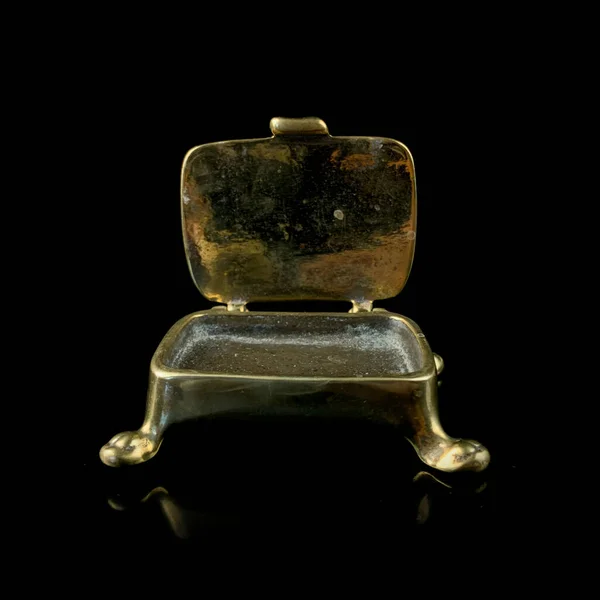 Bakır Antika Mücevher Kutusu Siyah Izole Edilmiş Arka Planda Klasik — Stok fotoğraf