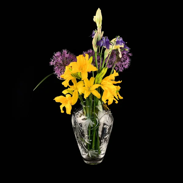 Antique Crystal Vase Summer Bouquet Vintage Flower Vase Black Isolated — Stock Photo, Image