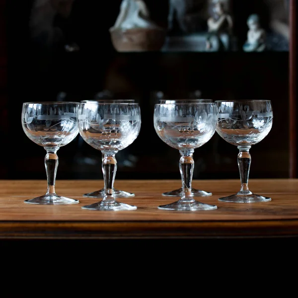 Antico Vetro Trasparente Set Bicchieri Vino Interni Lusso Vetro Cristallo — Foto Stock