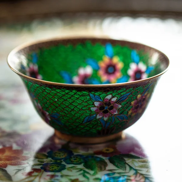 Stained Glass Dish Luxurious Interior Crystal Green Plate Floral Pattern — Stock fotografie