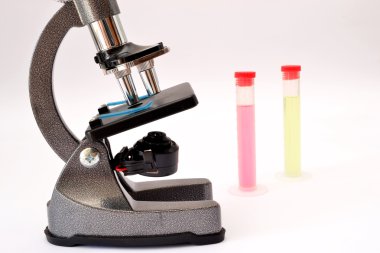 mikroskop ve test tüpleri