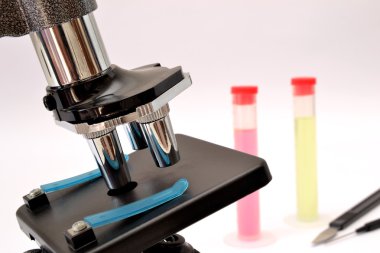 mikroskop ve test tüpleri