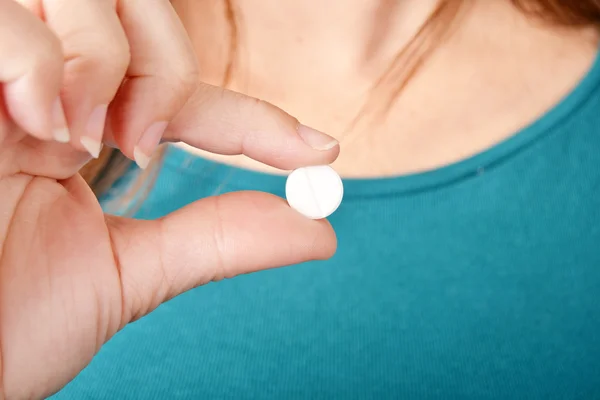 Person showing a pill — Φωτογραφία Αρχείου