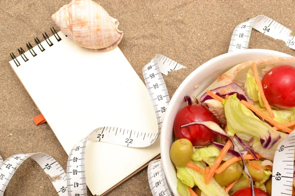 Medida de salada e fita — Fotografia de Stock