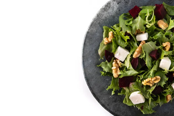 Salada Beterraba Com Queijo Feta Alface Nozes Isoladas Sobre Fundo — Fotografia de Stock