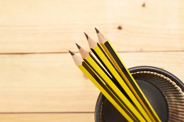 Bleistifte auf Holz — Stockfoto