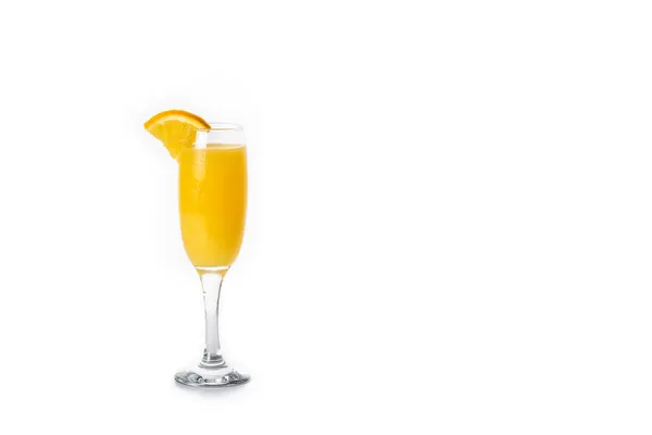 Cocktail Mimosa Arancione Isolato Fondo Bianco Copia Spazio — Foto Stock