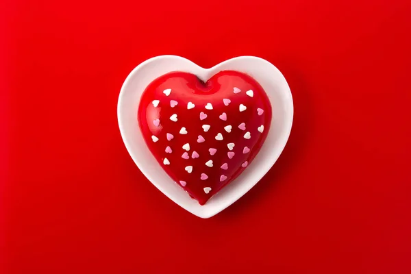 Heart Shaped Cake Valentine Day Mother Day Red Background — Stock Photo, Image