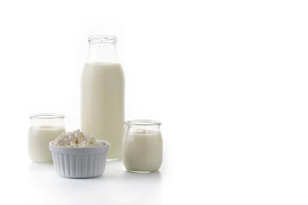 Melk Kefir Drank Geïsoleerd Witte Achtergrond Vloeibaar Gefermenteerd Melkproduct Geïsoleerd — Stockfoto