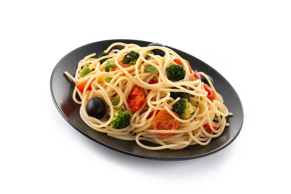 野菜とスパゲティ ブロッコリー トマト ピーマン 白い背景に隔離された — ストック写真