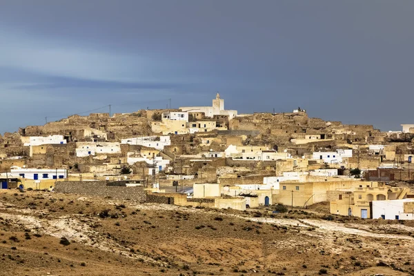 Tunus şehri matmata yıldırım gök arasında — Stok fotoğraf