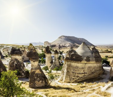 tuhaf kaya oluşumları, volkanik tüf ve bazalt cappadoci içinde