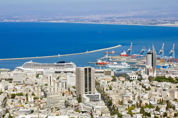 Vista do Monte Carmelo ao porto e Haifa em Israel — Fotografia de Stock
