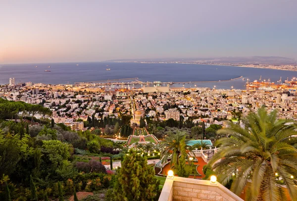 View from Mount Carmel to port and Haifa in Israel during sunset — Stock Photo, Image