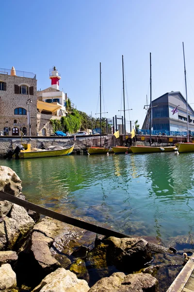 Hamnen i jaffa i israel på en solig dag — Stockfoto