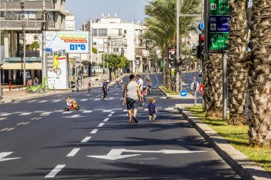 dini tatil yom kippur sırasında tel aviv sokaklarında,