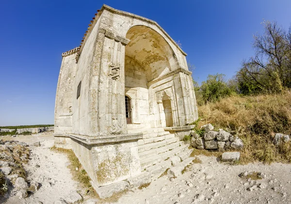 Tomb in the ancient cave city chufut-Kale, Crimea Ukraine — Stock Photo, Image