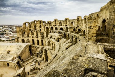 el jem Tunus City Roma amfi tiyatroda türleri