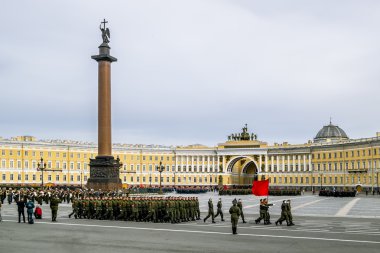 zafer geçidi Saray Meydanı saint Petersburg'da, 28 Nisan-2