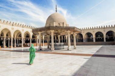 Ulusal Mısır kıyafetleri amr Camii kız IB