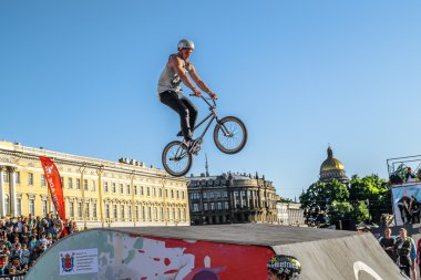 yarışmalar bmx biniciler, st.petersburg, günde gençlik, rus