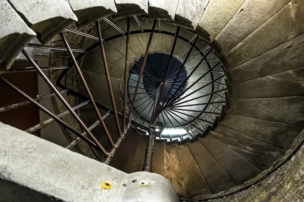 Escadaria em espiral que conduz à kollonade de Isakievskiy Cathed — Fotografia de Stock