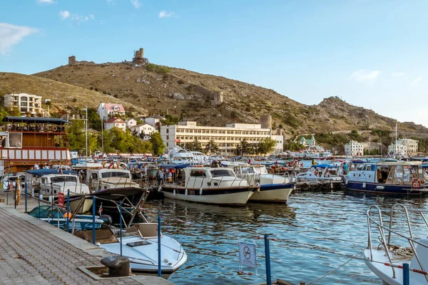 Pasamontañas Crimea Septiembre 2021 Hermosa Vista Bahía Balaklava Península Crimea — Foto de Stock