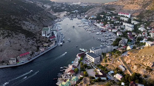 Balaklava Crimea Setembro 2021 Voando Sobre Bela Baía Balaklava Cidade — Fotografia de Stock
