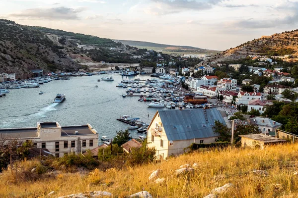 Balaklava Crimea Settembre 2021 Volare Sopra Bellissima Baia Della Città Immagine Stock