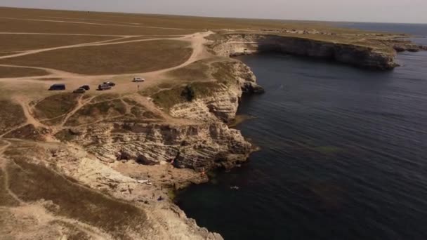 Ακρωτήριο Tarkhankut είναι ένα από τα πιο όμορφα μέρη της χερσονήσου της Κριμαίας. — Αρχείο Βίντεο