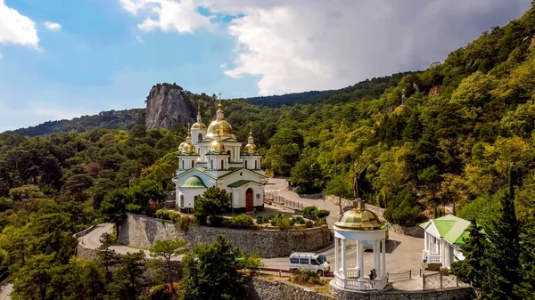 Yalta Crimea September 2021 Church Archangel Michael Gaspra Mountains Crimea — Stock Photo, Image