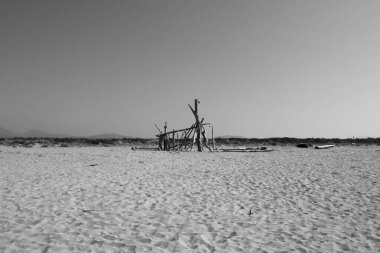 Torre del Lago Plajı 'nda inşaat çalışmaları var.
