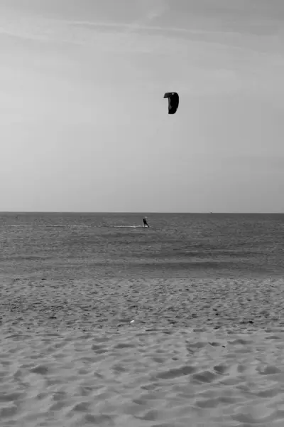 Kitesurfing Torre Del Lago Puccini — стокове фото