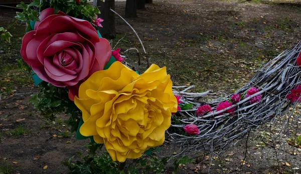 Rosas Flores Artificiales Parque Marco Decorativo Para Fotografiar Naturaleza — Foto de Stock