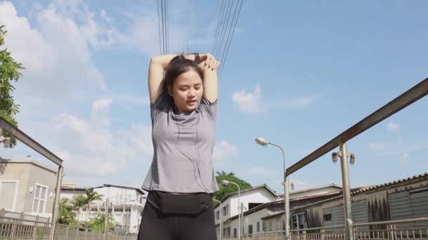 Belle Jeune Femme Asiatique Étirant Réchauffant Avant Exécuter Style Vie — Video