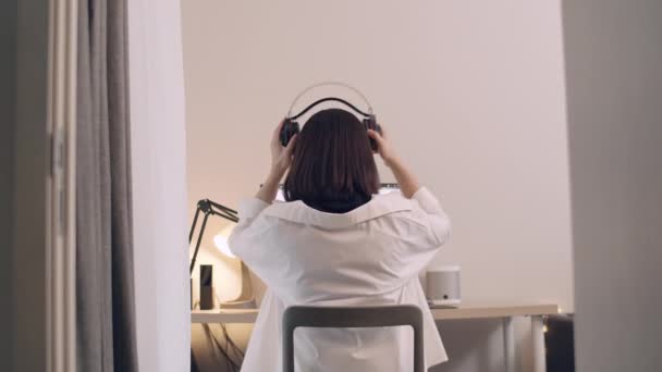 Retour Jeune Asiatique Femme Podcaster Enregistrement Podcast Live Streaming Contenu — Video