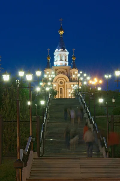 El camino a la iglesia — Foto de Stock